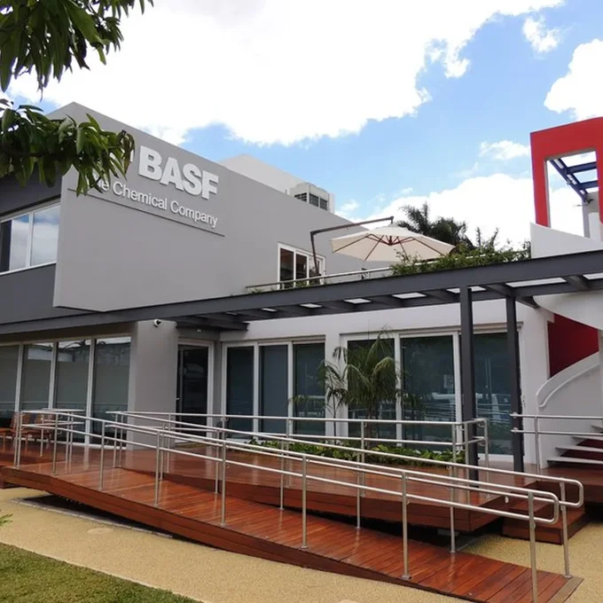 Foto 3 de Esquadrias de pvc - São Paulo - Casa Basf